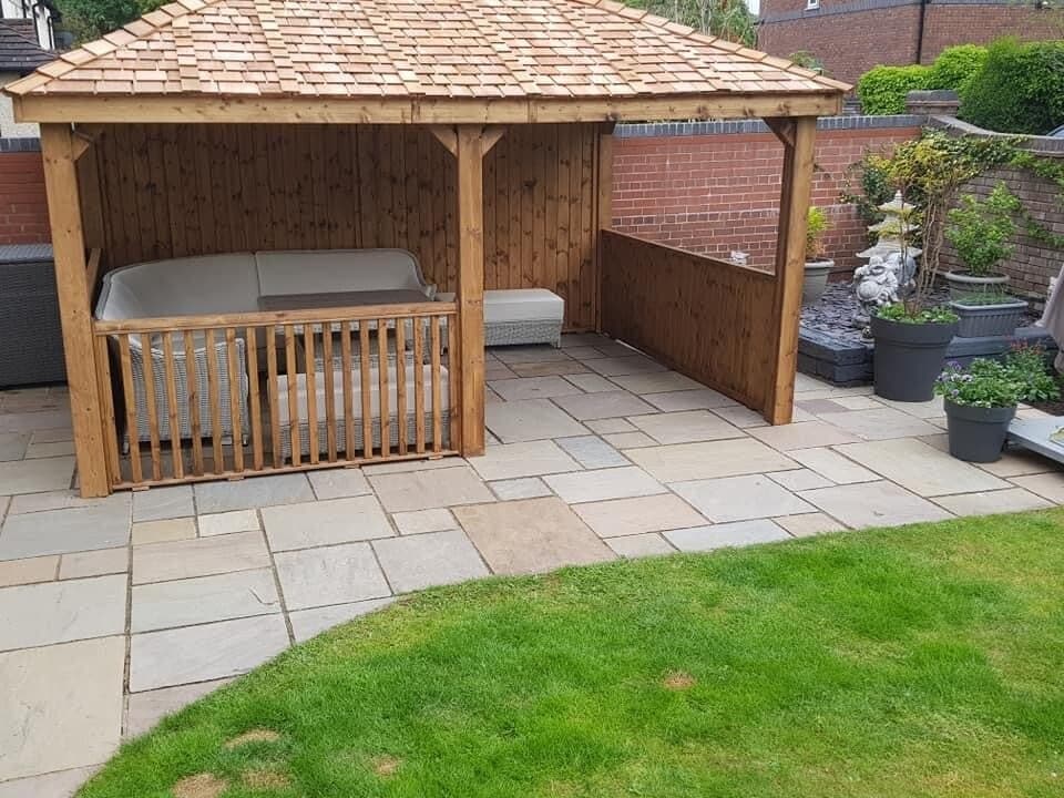 2.6m x 3.6m Summer House